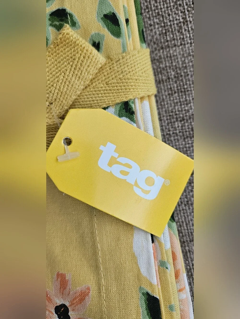 Tag Bee Floral Set Of 4 Yellow Cotton Napkins NWT